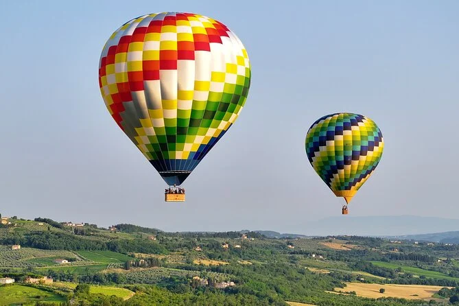 Hot Air Balloon Rides: Soar Above Scenic Views